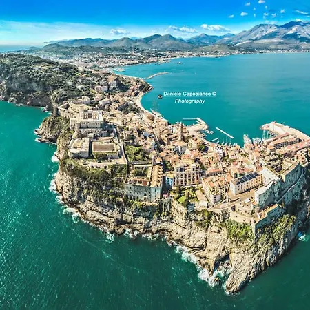 Medieval Flat 아파트 *